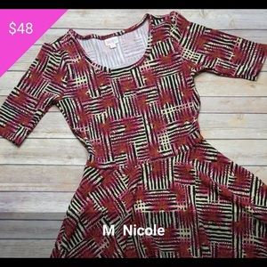 LuLaRoe Nicole Dress NWT! Medium